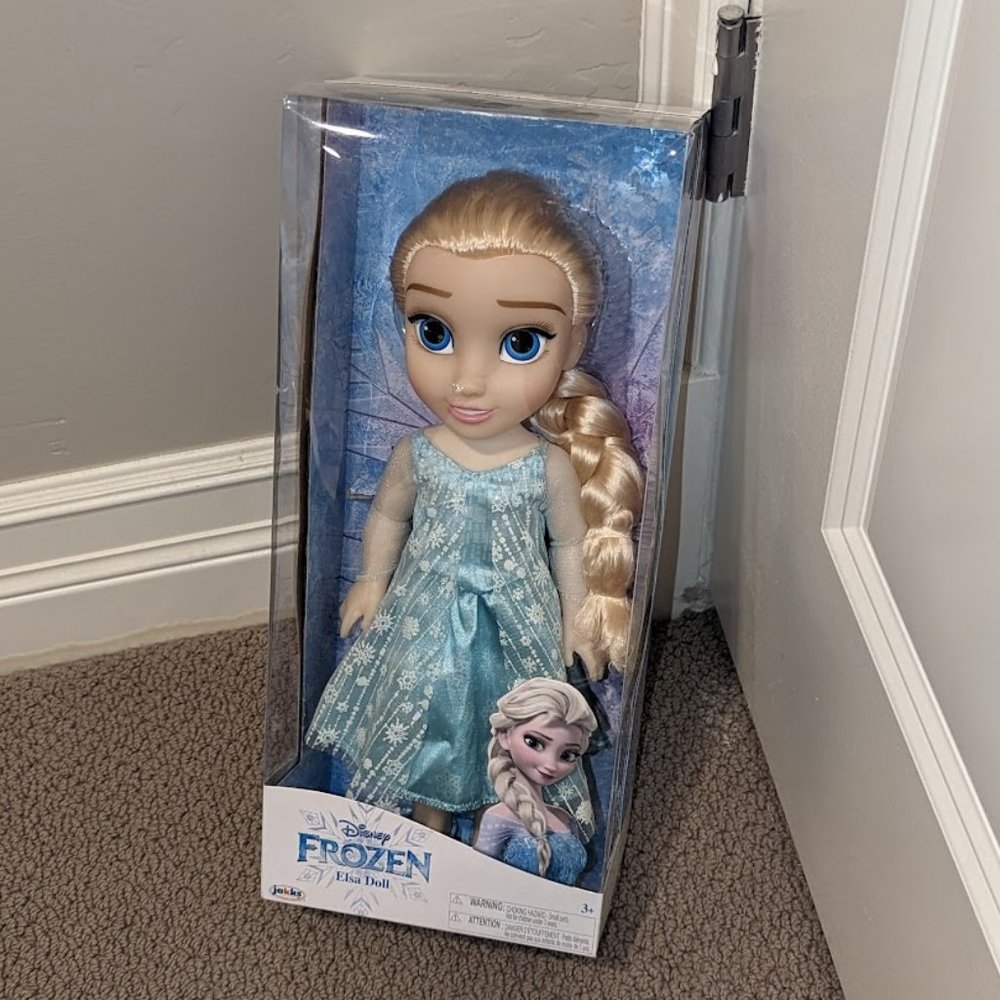 NIB Disney Frozen Elsa Doll  14"